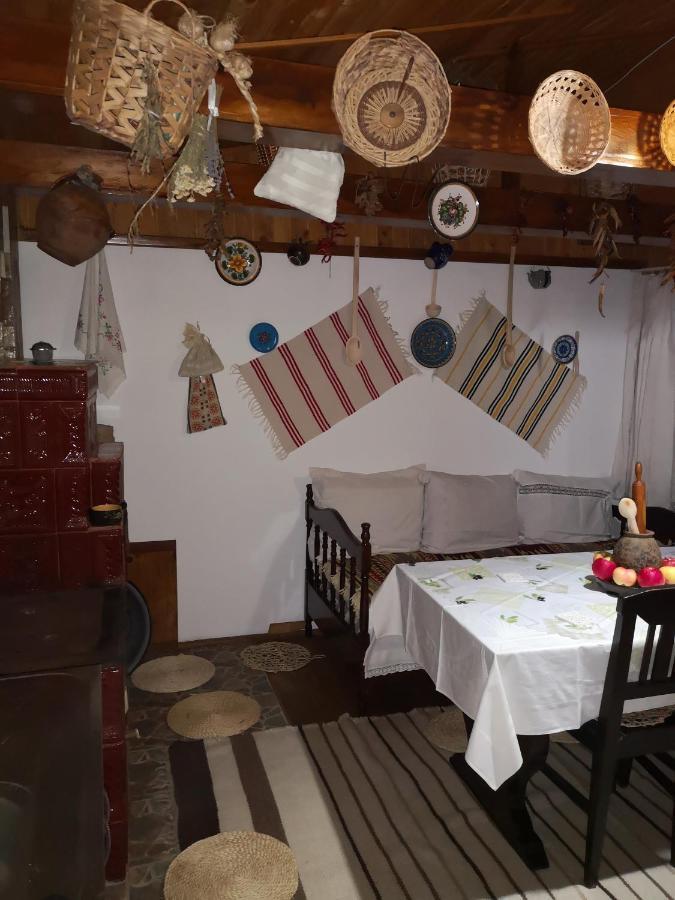 Casa Livada Bunicii Tîrgu Ocna Exterior foto